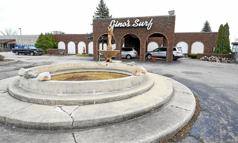 Ginos Surf (Luna Kai Tiki Bar) - From Web Listing (newer photo)